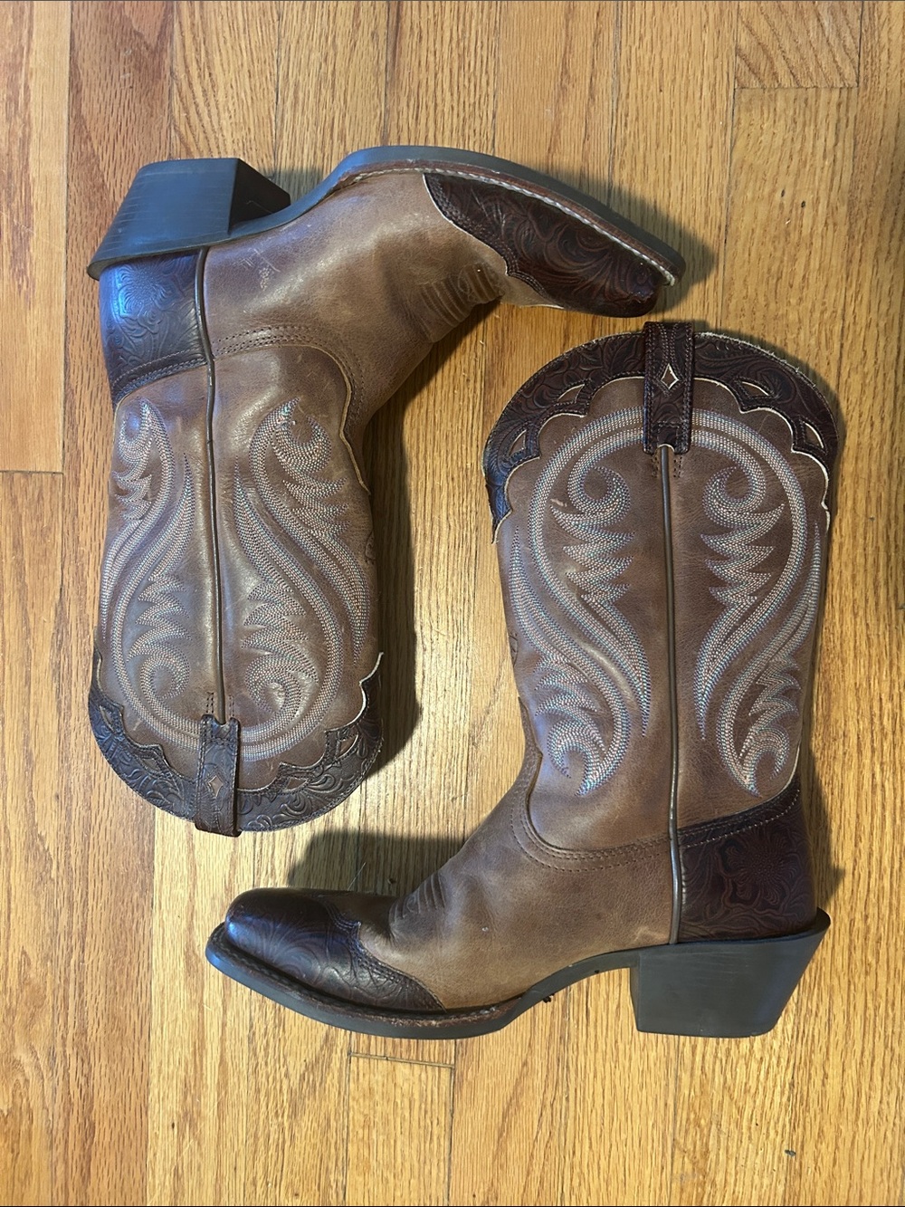Ariat Women’s Western Cowboy Boots size 8 - Picture 3 of 9